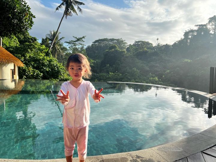 E1D4C739-432B-46CC-ADD9-5448EACCD4A4